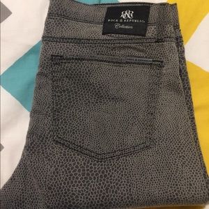 ROCK & REPUBLIC COLLECTION JEGGING